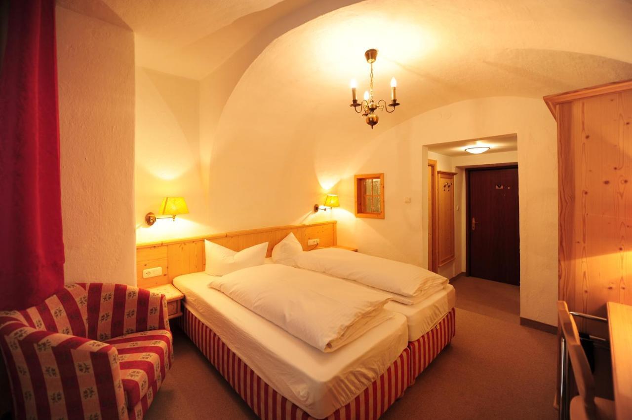 Hotel Krone Матрай-на-Бреннере Экстерьер фото