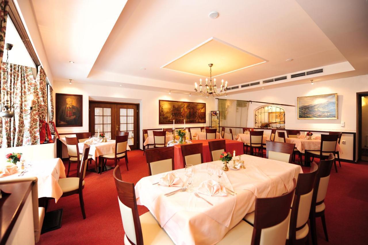 Hotel Krone Матрай-на-Бреннере Экстерьер фото