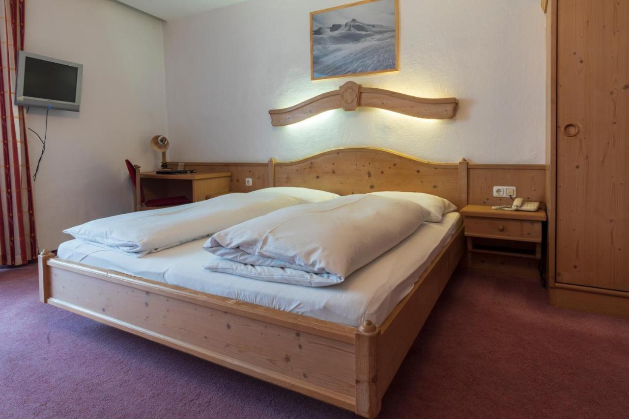 Hotel Krone Матрай-на-Бреннере Экстерьер фото